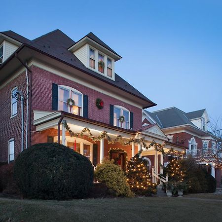 Harvest Moon Bed & Breakfast New Holland Exterior photo