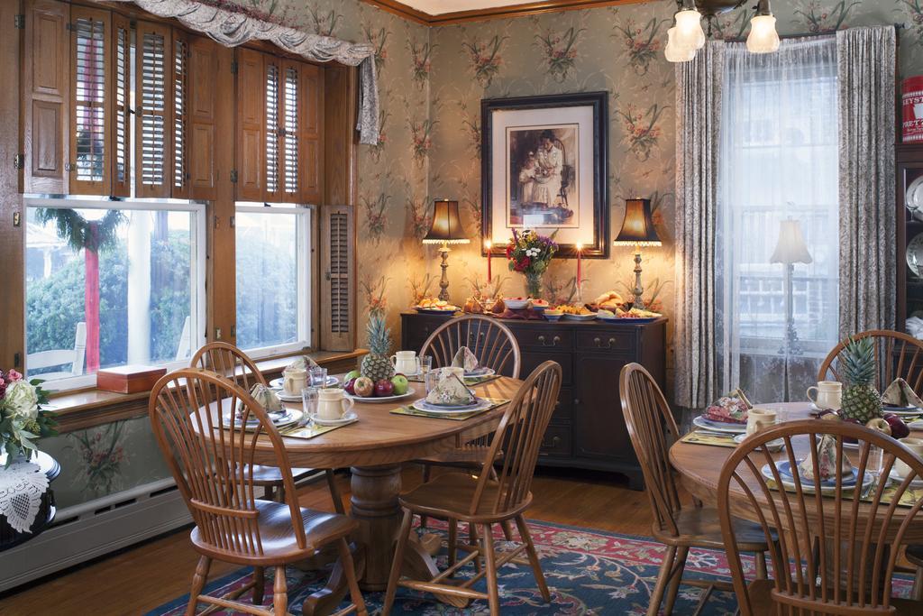 Harvest Moon Bed & Breakfast New Holland Exterior photo